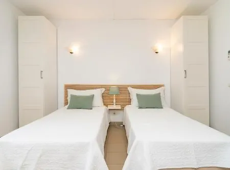 Apart-hotel Rossio Mar 2*